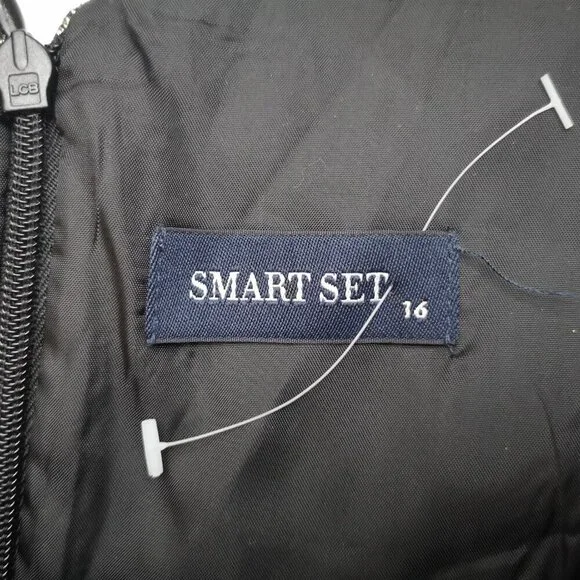 Smart Set Ladies Size 16 Lined Shimmery Dark Silver Sleeveless Party Dress - Picture 3 of 10